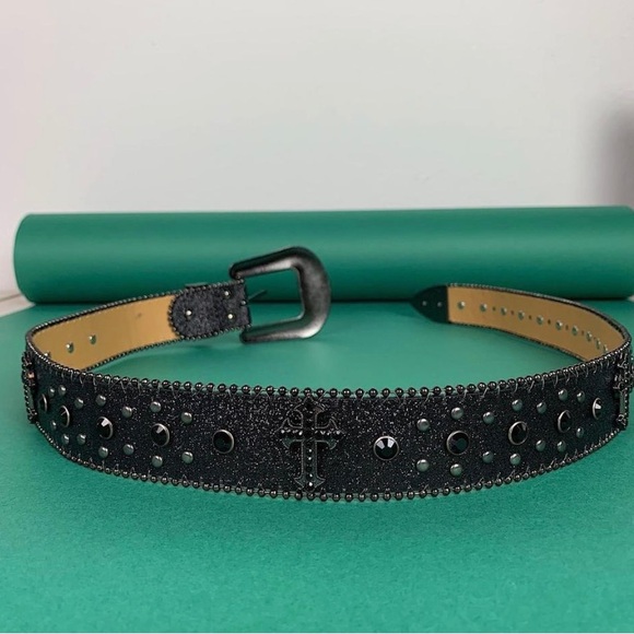 Black studded belt with gems and crosses - Picture 3 of 4
